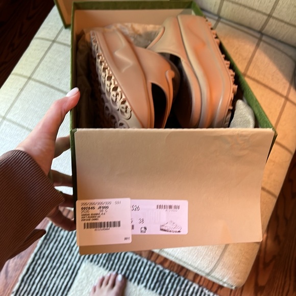 Gucci Interlocking G Sandals - Picture 5 of 8